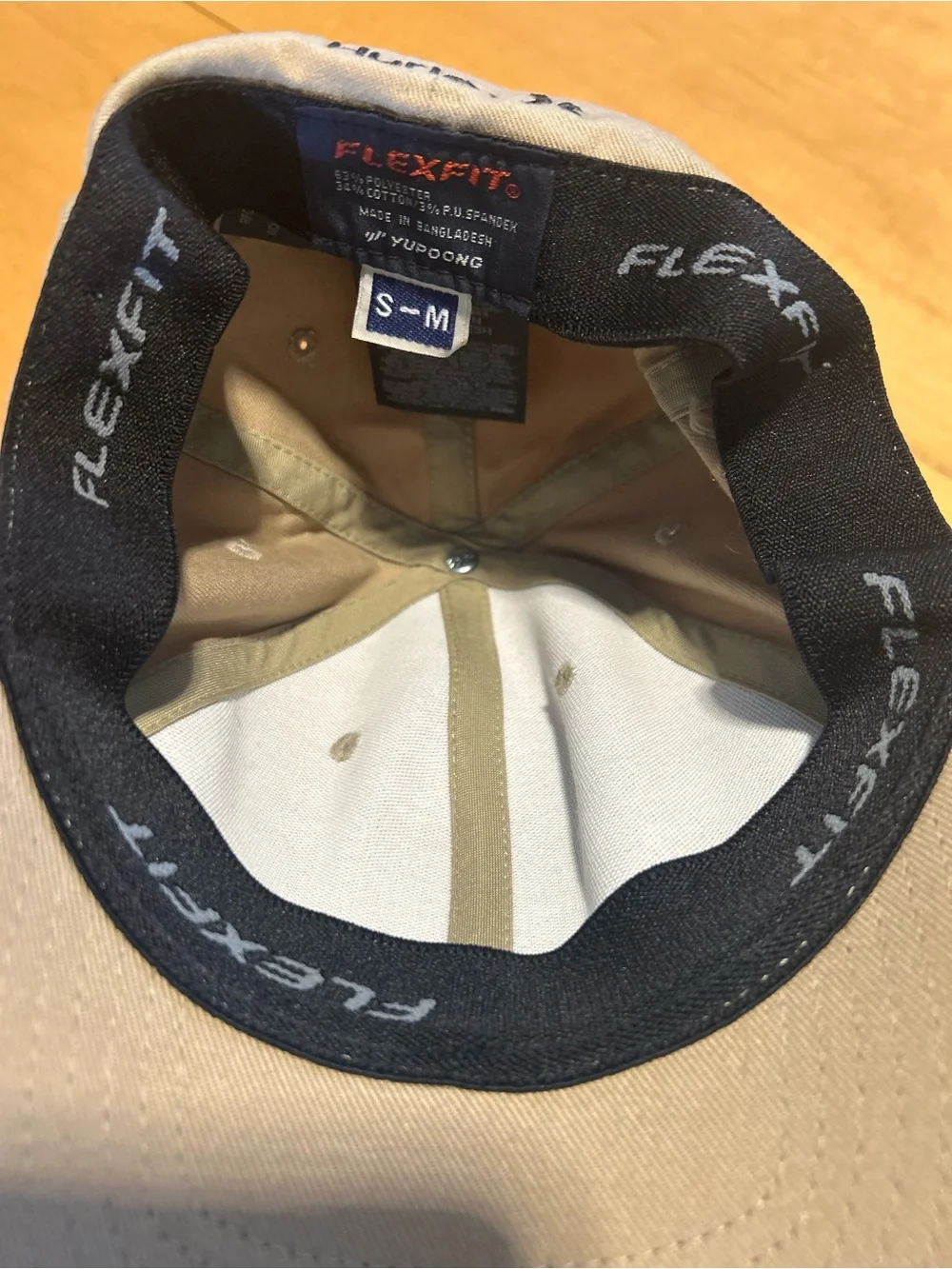 Hurley Light Gray Baseball Cap with Black Logo